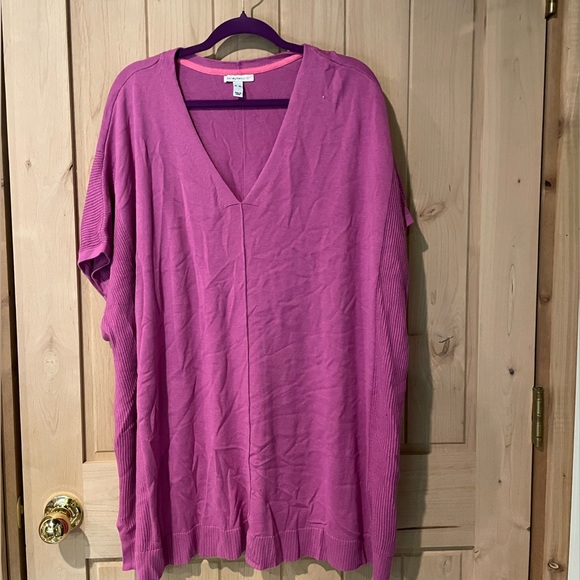 Isaac Mizrah 4X SS lightweight V-neck sweater. Beautiful fuchsia color. EUC - Picture 1 of 3